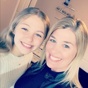 Meet your Posher, Holly